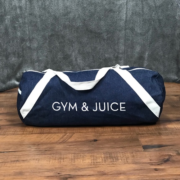 PRIVATE PARTY Handbags - 💥Private Party ‘Gym & Juice’ duffle/ gym bag